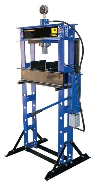 Hydraulické lisy a náradie